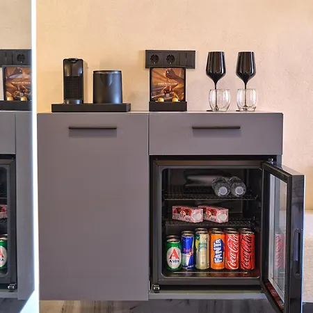 מלון Anchorage Paros Private Retreat