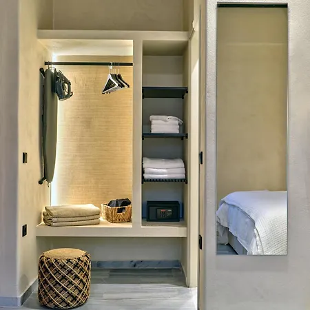 Anchorage Paros Hotel *