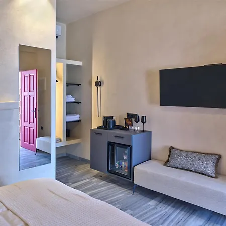 מלון Anchorage Paros Private Retreat *