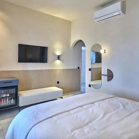 Anchorage Paros מלון פיסו ליבאדי