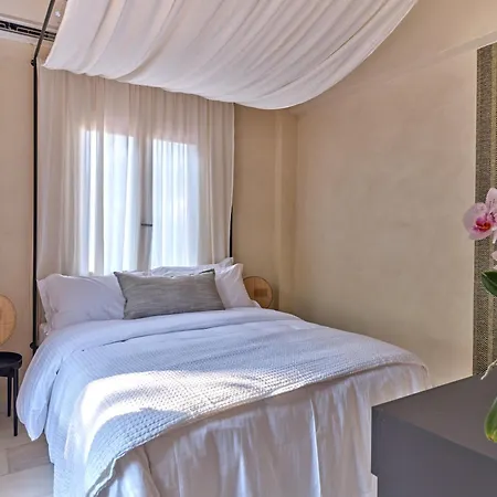 Anchorage Paros Private Retreat * פיסו ליבאדי